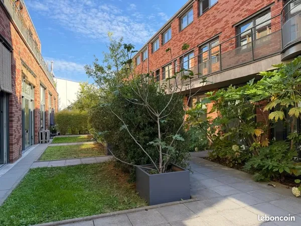 Bureaux 253 m²