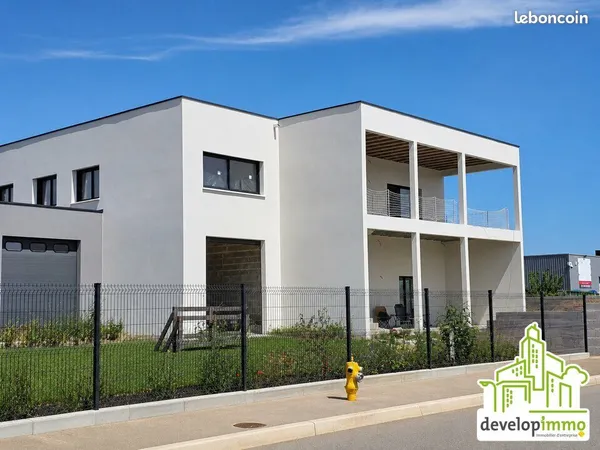 Bureaux 235 m²