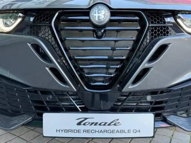 Alfa Romeo Tonale 1.3 ibrida plug-in 270ch veloce at6 e-q4 — photo 8