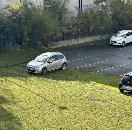 Parking 15 m²