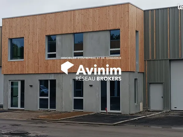 Local 1624 m² Fretin
