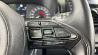 Toyota Yaris 116h Dynamic 5p MY22 — photo 23