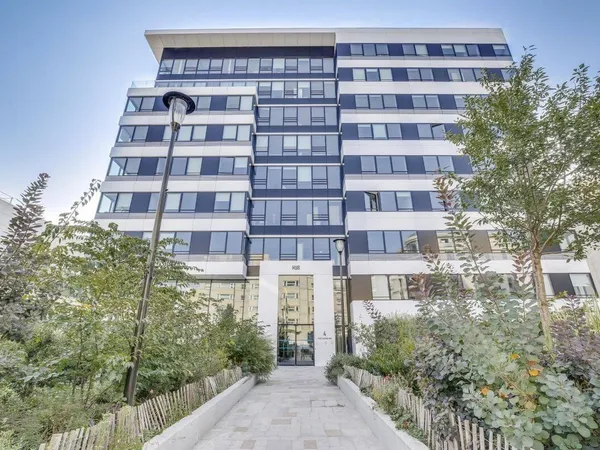 Bureaux 7287 m²