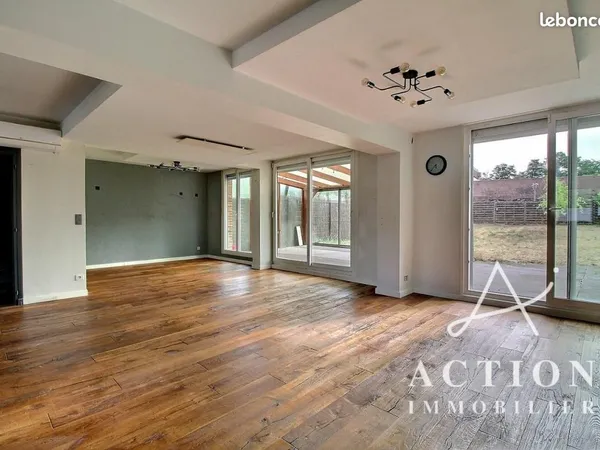 Maison 9 pièces 208 m²