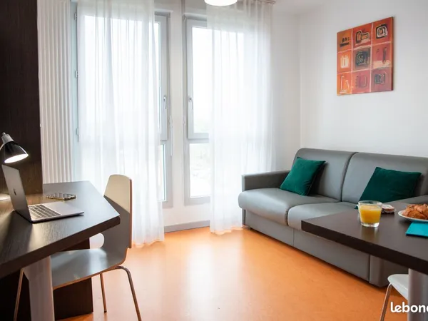 Appartement 1 chambre meublé - Les Hauts du Chazal - 960 / mois