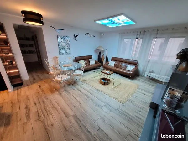 Chambre disponible dans colocation de 3 chambres