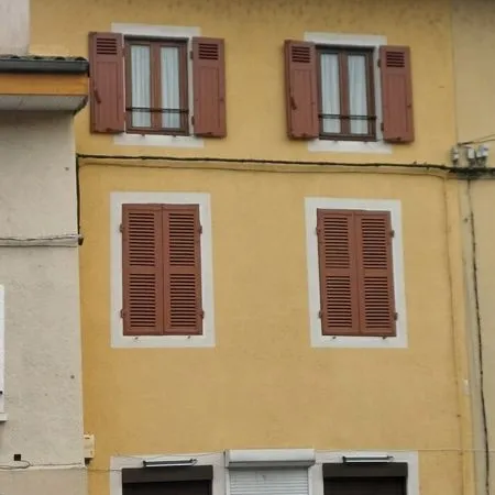 Maison de village 90 m² habitables Centre de Montluel