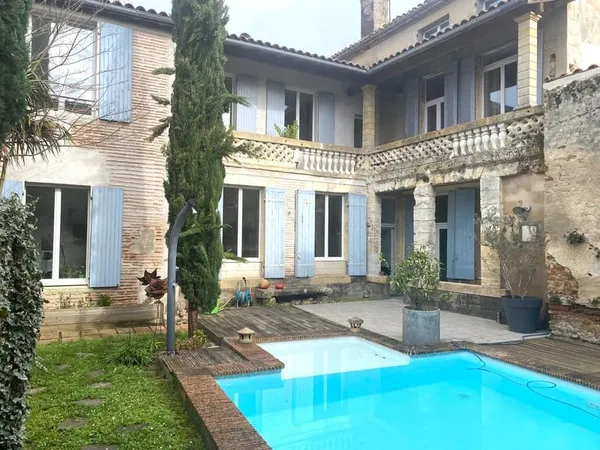 MAISON BOURGEOISE D'EXCEPTION EN EXCLUSIVITÉ