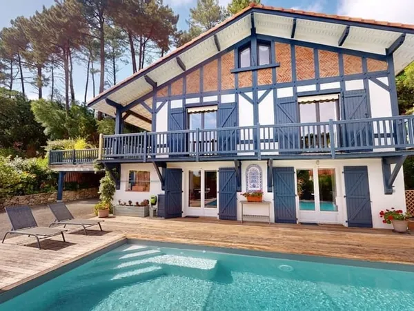 Maison 6 pièces 202 m²