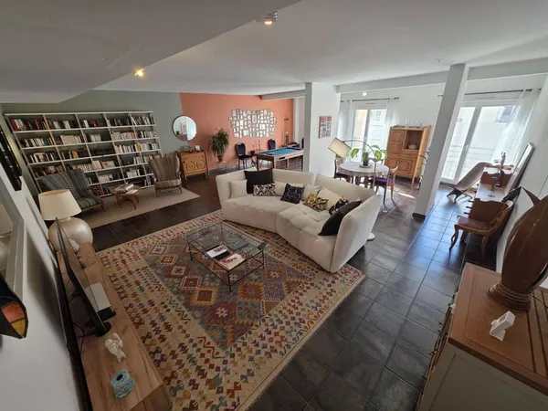 Appartement 3 pièces 151 m²