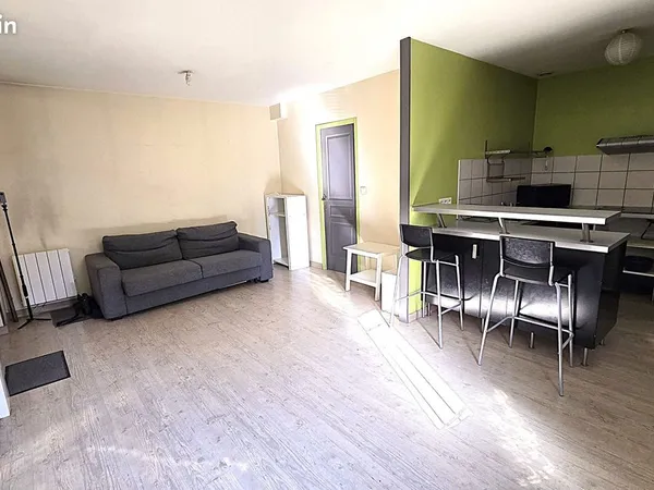 Studio 1 pièce 31 m²