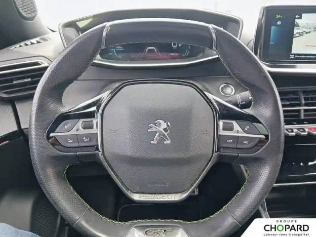 Peugeot 2008 electrique 136 ch — photo 17
