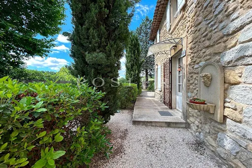 Maison 496 m²