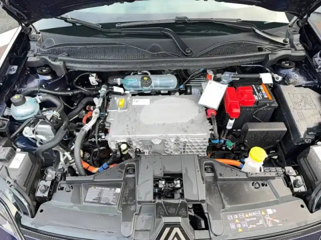 Renault 5 renault  e-tech electrique 10 ch autonomie confort — photo 47
