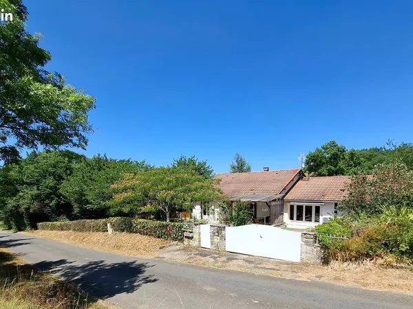 Propriété 5 pièces 163 m²