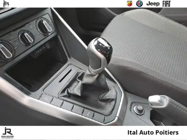Volkswagen Polo 1.0 tsi 95 s&amp;s bvm5 — photo 19