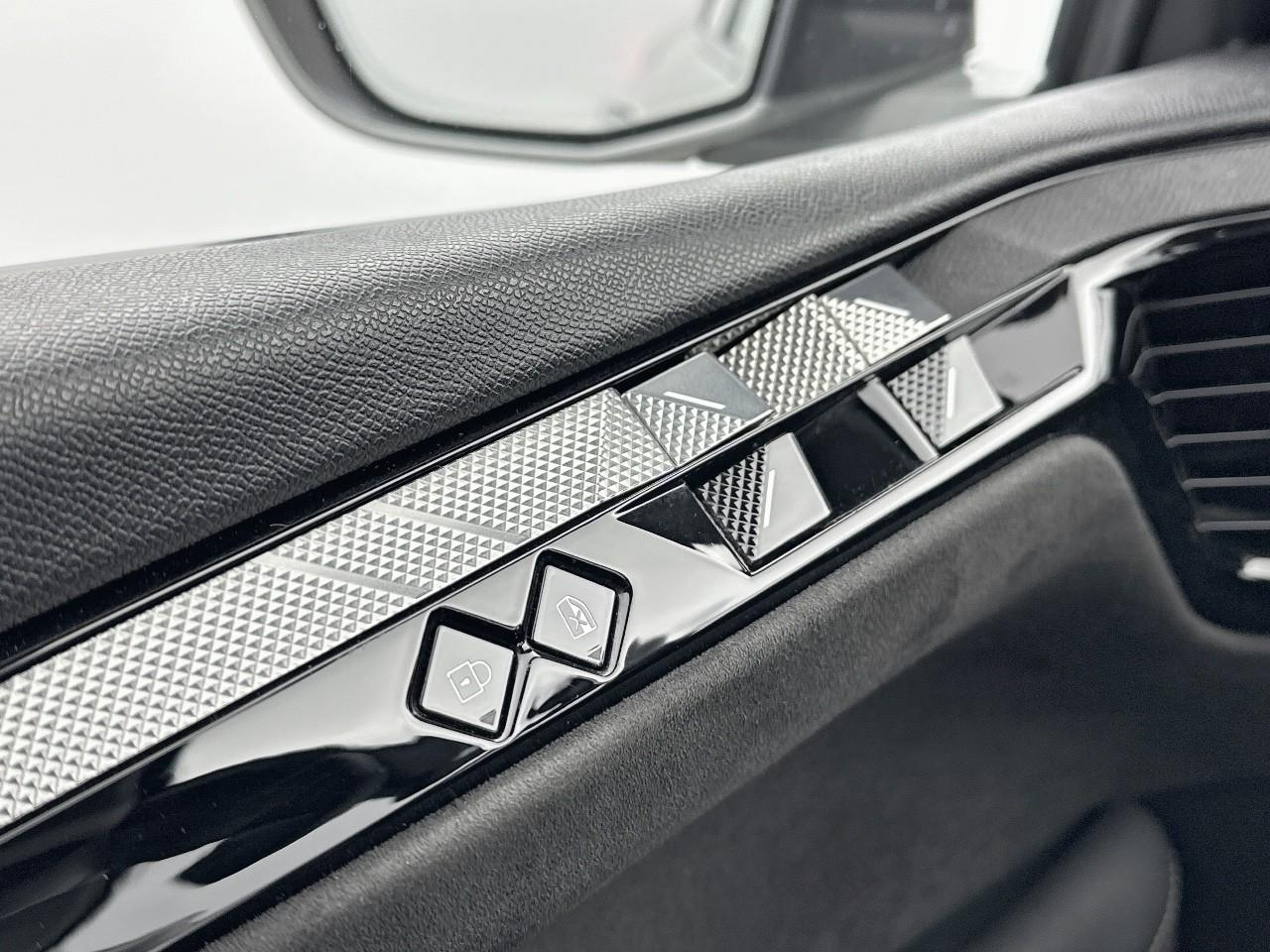 Ds Ds 4 puretech 130 eat8 performance line+ — photo 17