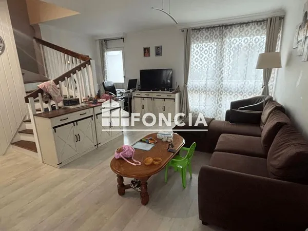 Maison 5 pièces avec jardin et garage à bouffémont