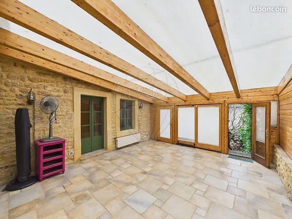 Maison 12 pièces 240 m²