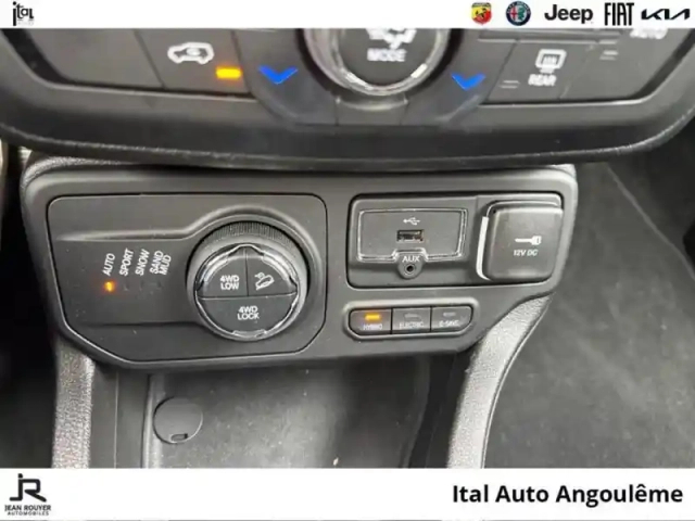 Jeep Renegade 1.3 turbo t4 190ch phev 4xe limited bva6 eawd — photo 13