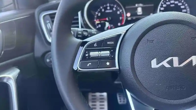 Kia Xceed 1.0 t-gdi 100 ch bvm6 — photo 16