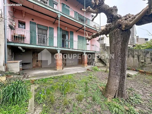 Maison 7 pièces 285 m²