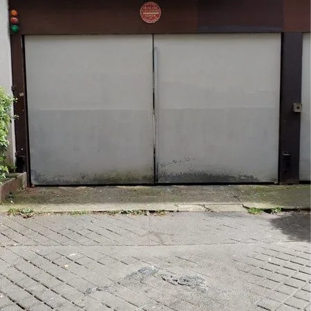 Parking - Métro Parmentier
