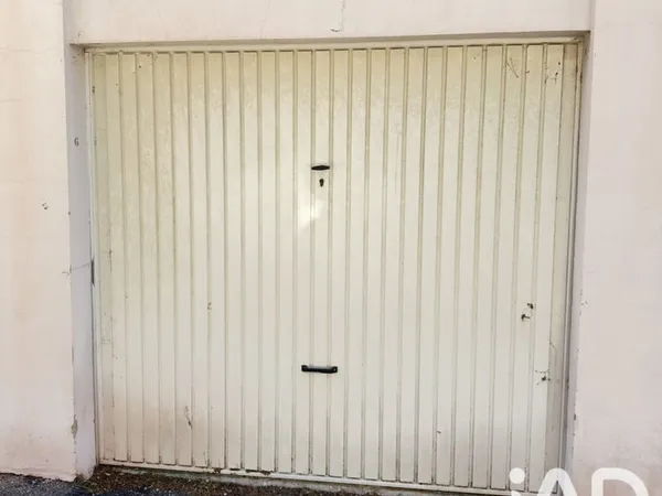 Parking 15 m²