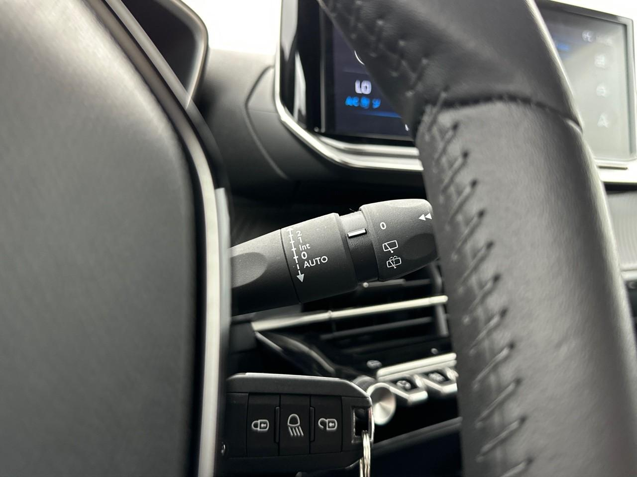 Peugeot 2008 100 s&s bvm6 style — photo 20