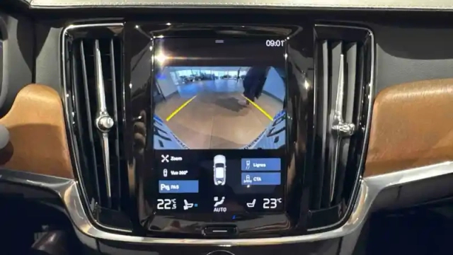 Volvo S90 d4 190 ch  geartronic 8 — photo 23