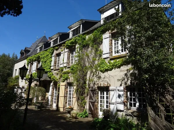 Maison 9 pièces 232 m²