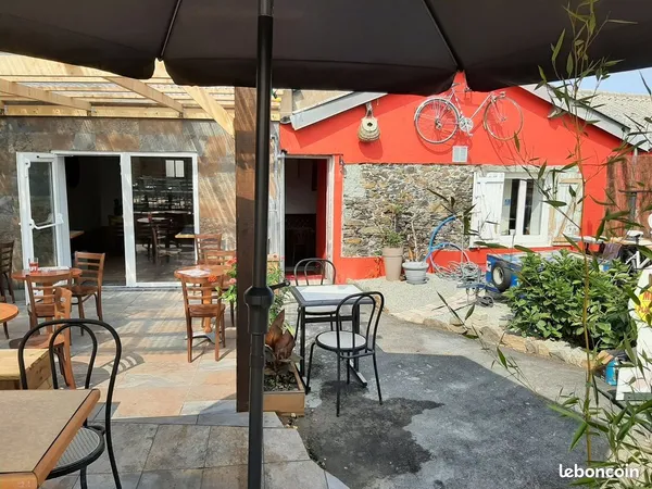 Bar (licence IV) et restaurant à développer
