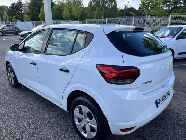 Dacia Sandero eco-g 100 — photo 3