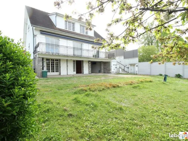 Maison 7 pièces 177 m²