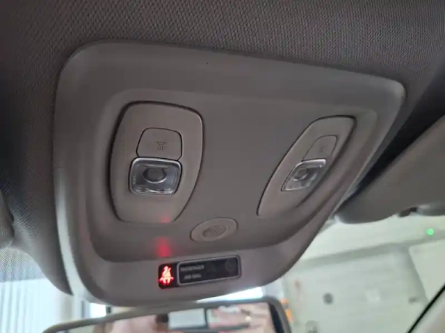 Renault Captur tce 90 energy — photo 46