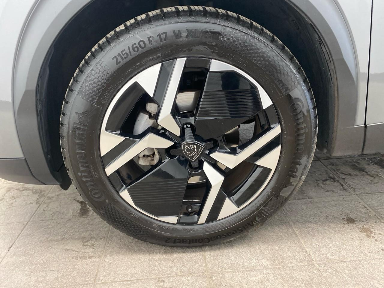 Peugeot 2008 puretech 100 s&s bvm6 allure — photo 11