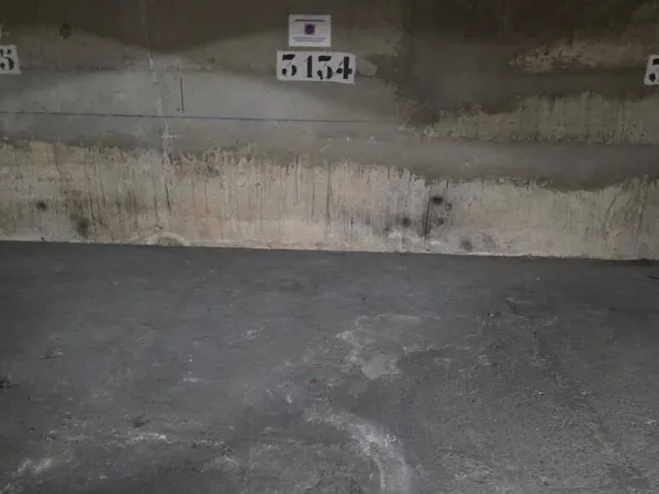 Parking 12 m²