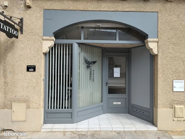 Local commercial collocation