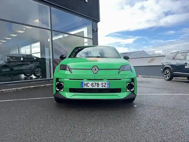 Renault 5 renault  e-tech electrique 120 ch autonomie urbaine — photo 21