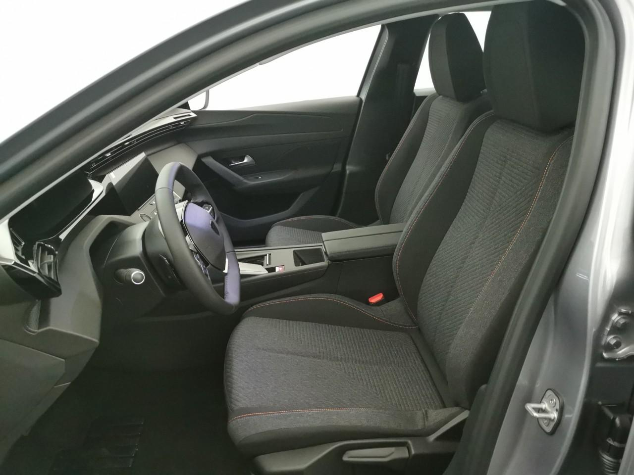 Peugeot 308 hybrid 145 e-dcs6 style — photo 10