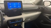 Toyota Yaris 116h Iconic 5p MY22 — photo 26