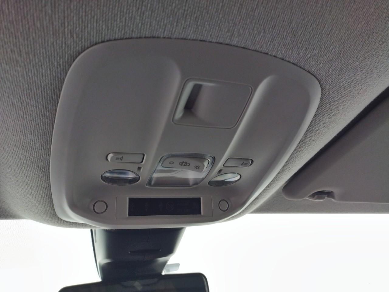 Citroën Jumpy cab approfondie m bluehdi 145 s&s eat8 — photo 20