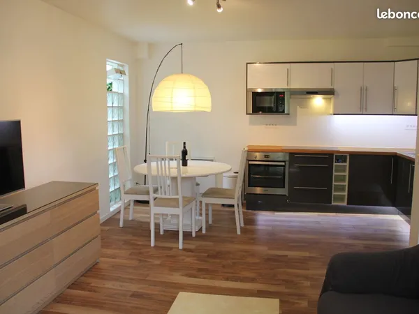 Loue F2 de 38m² avec terrasse dans une maison Colombes (92)