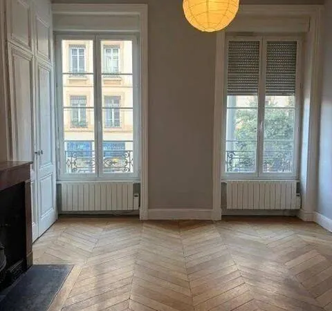 Appartement 4 pièces 90 m²