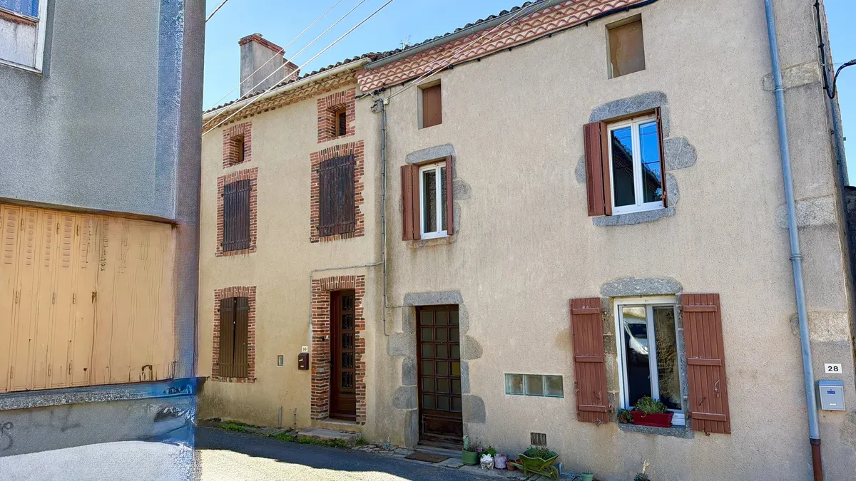 Photo 1