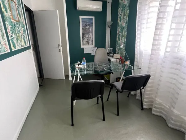Local commercial 13 m²