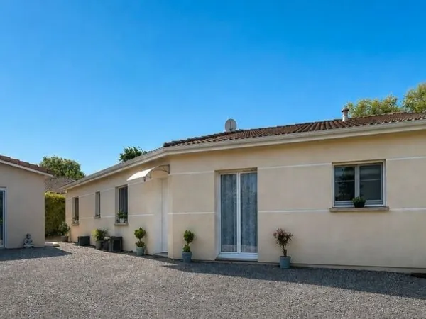 Maison familiale avec studio