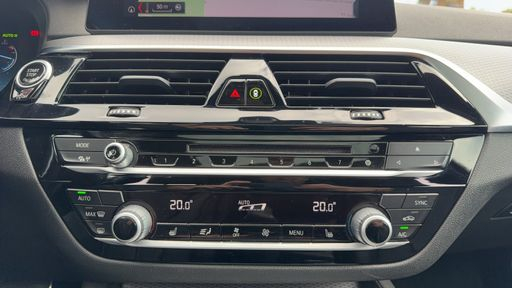 BMW Serie 5 518d 150 Steptronic8 - M Sport – 2020 – 138900 km – Diesel – Boîte Automatique — photo 42