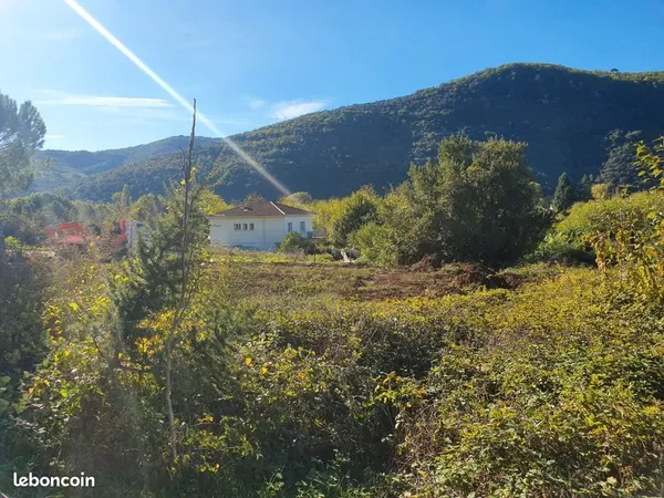 Terrain 500m2 Constructible