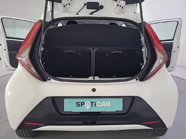 Toyota Aygo 1.0 vvt-i — photo 9